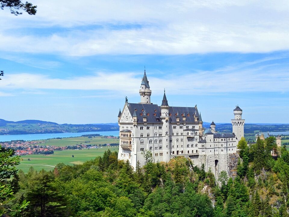 Weitblick auf das Schloss Neuschwanstein